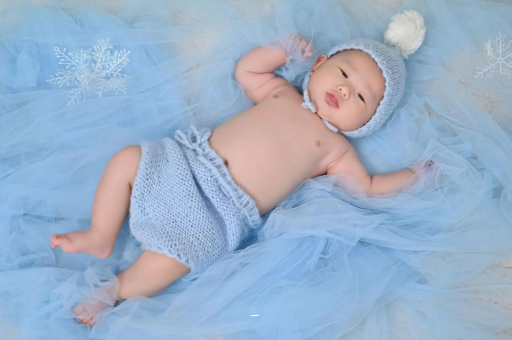 祁阳摸孕妇肚子沾喜气